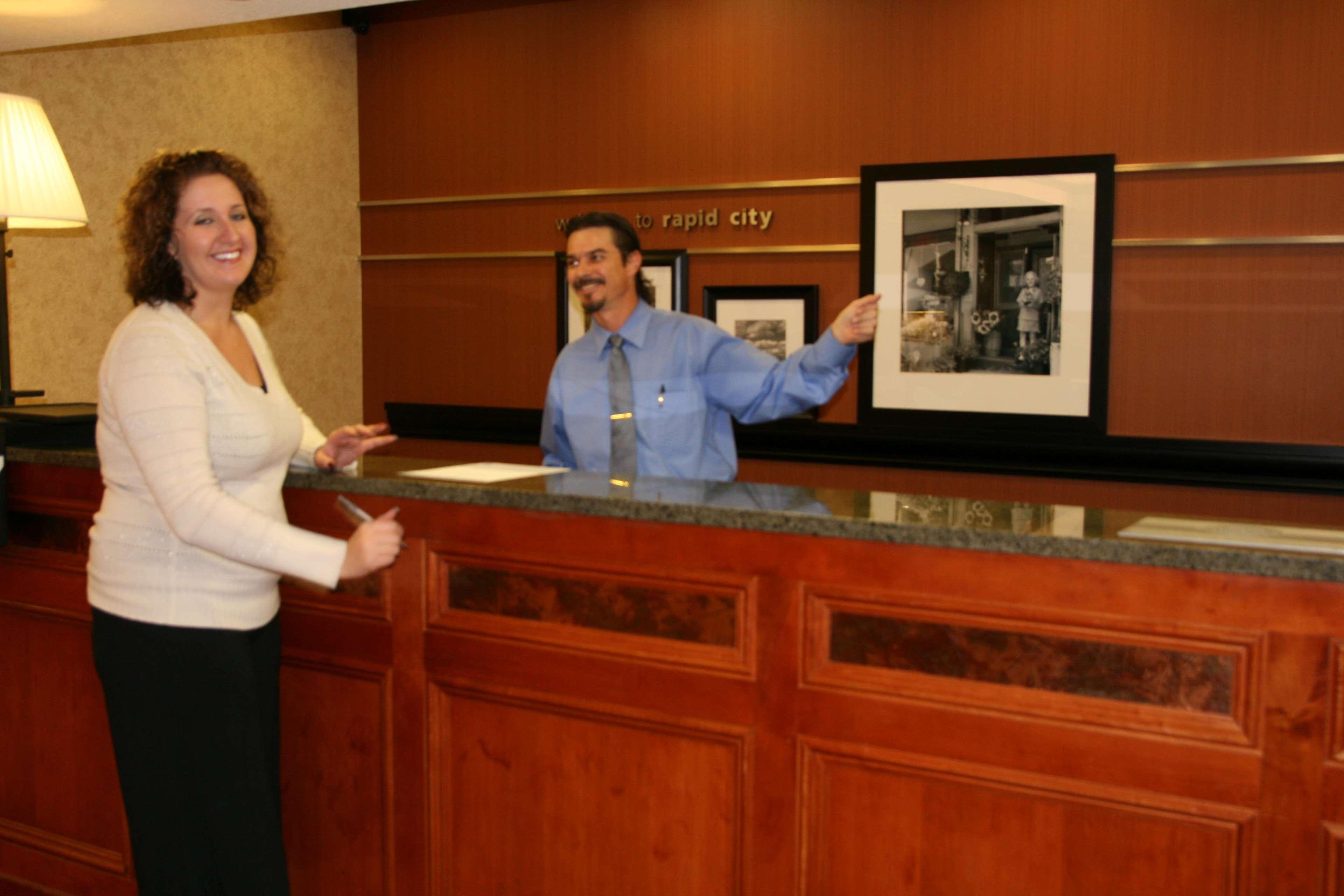 Hampton Inn Rapid Stadt Interior foto