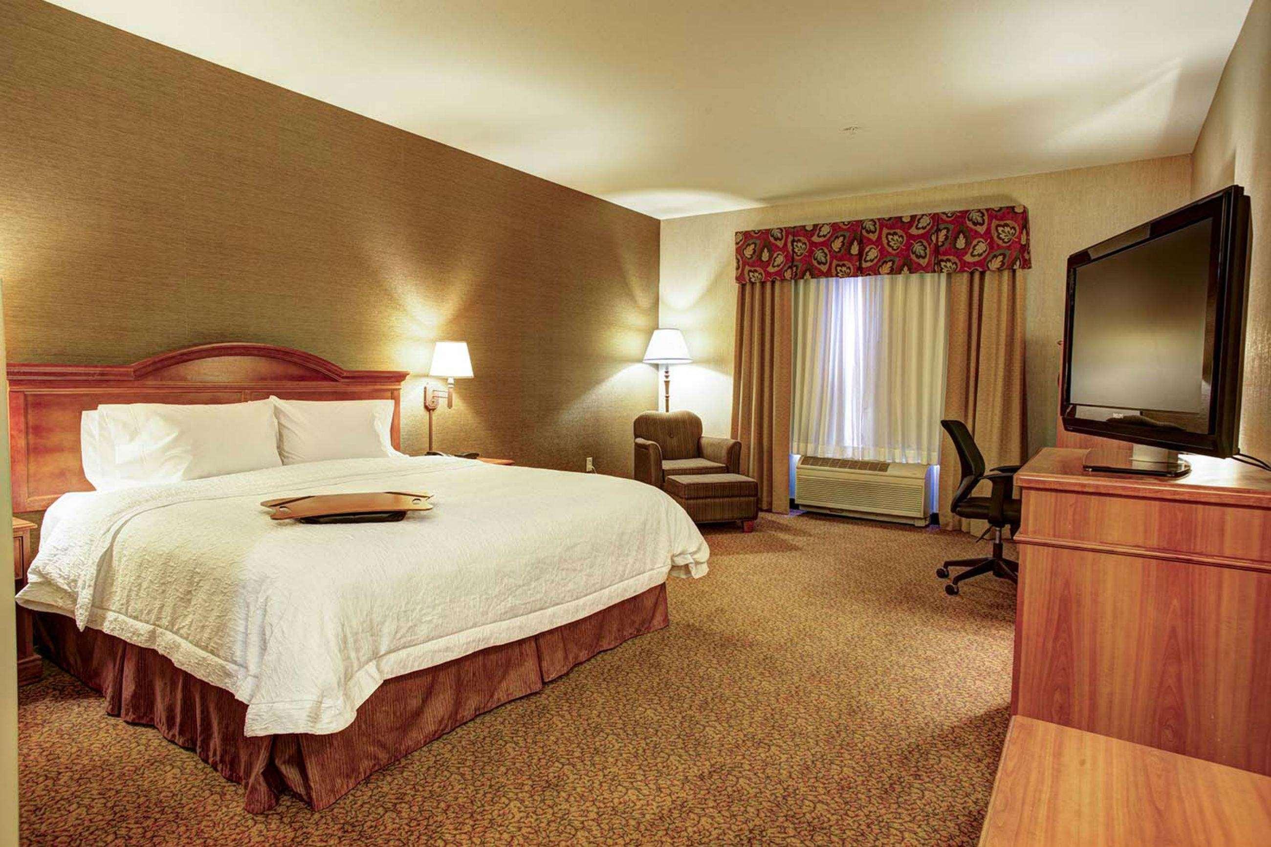 Hampton Inn Rapid Stadt Exterior foto