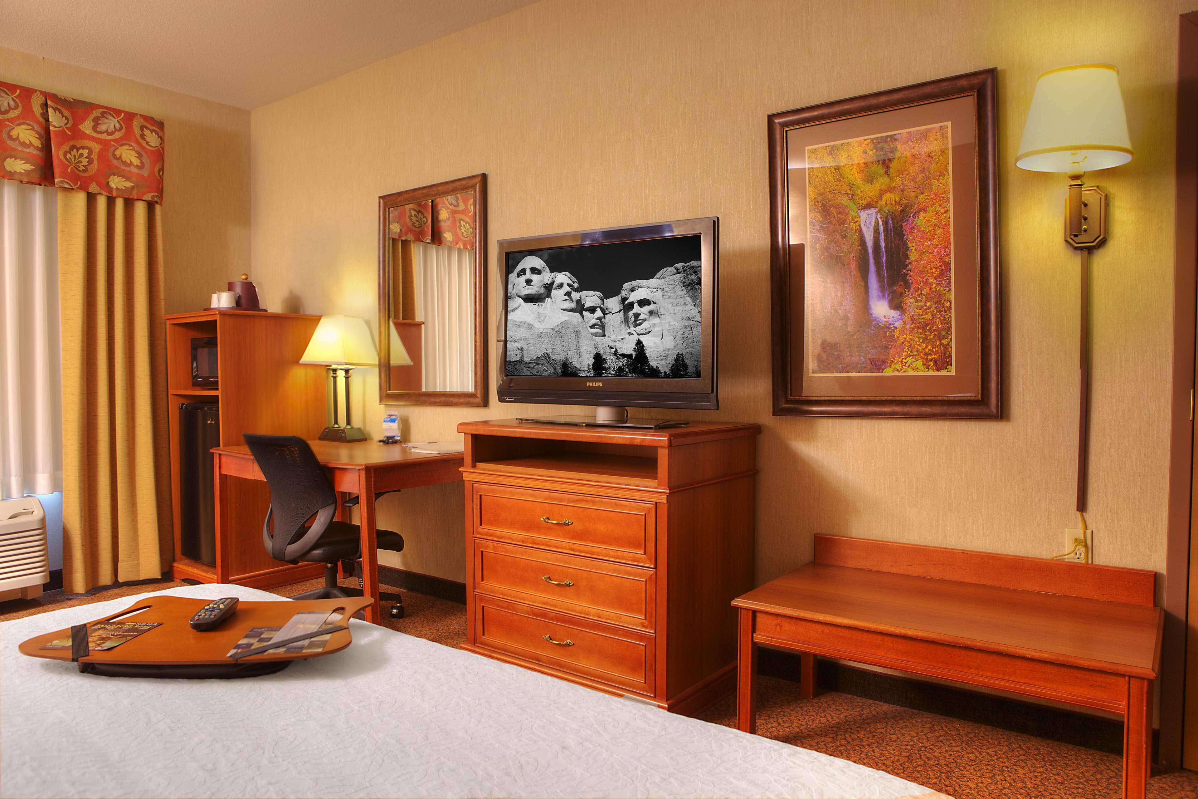 Hampton Inn Rapid Stadt Exterior foto