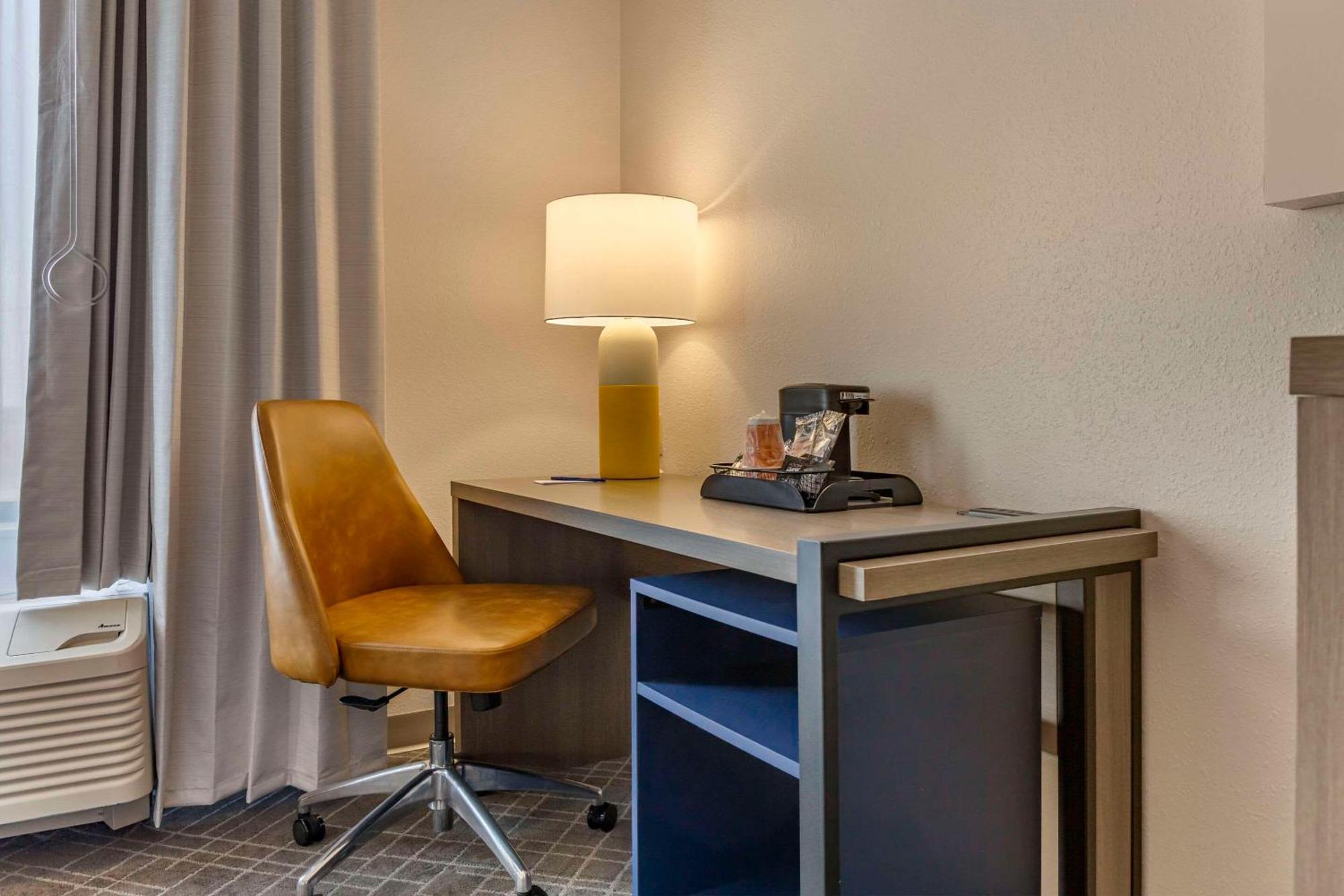 Hampton Inn Rapid Stadt Exterior foto