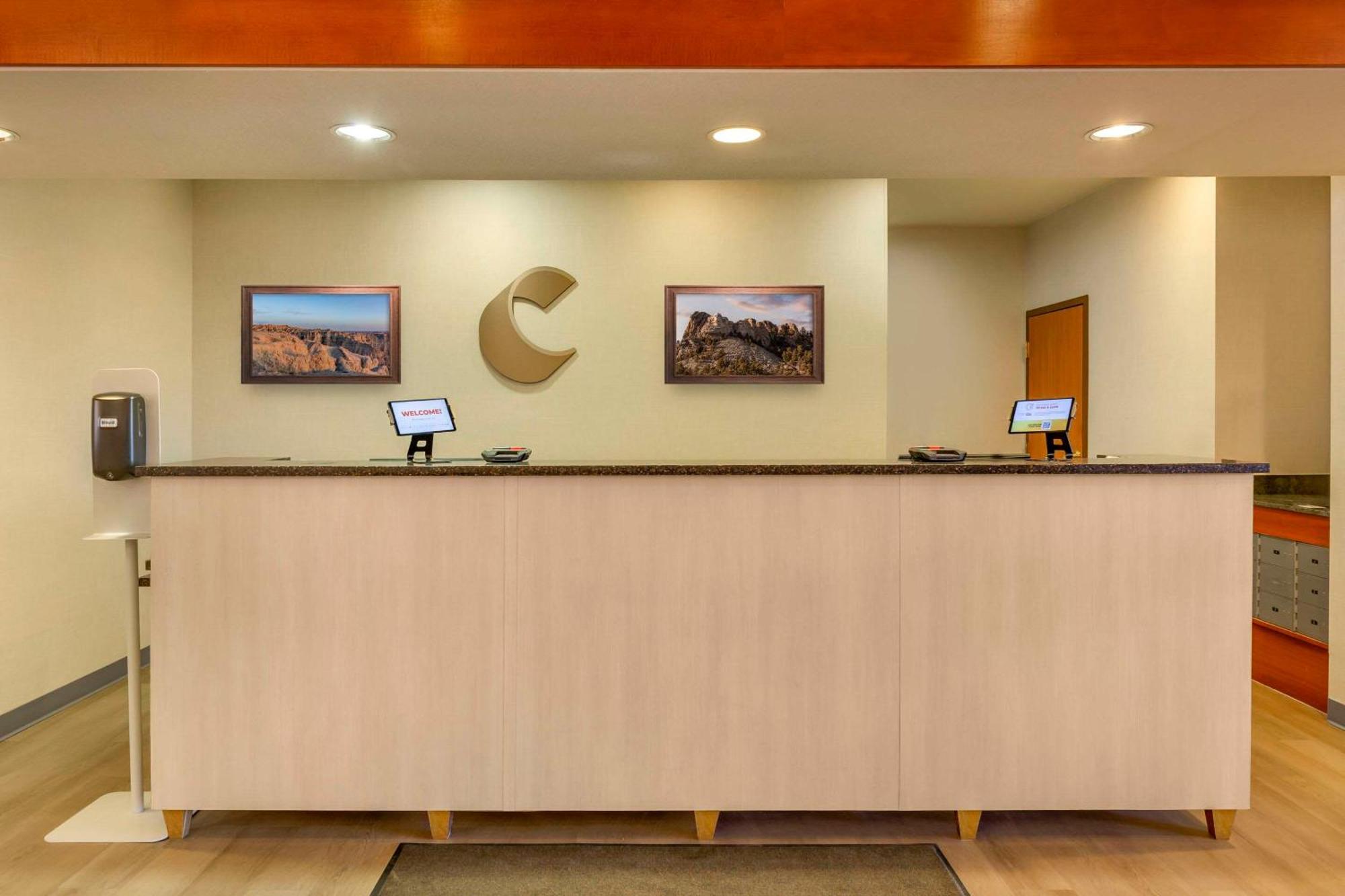 Hampton Inn Rapid Stadt Exterior foto